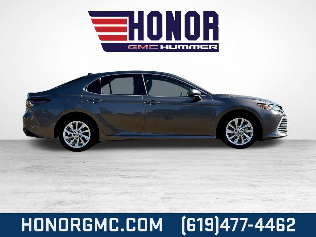 Used 2024 Toyota Camry LE image 2