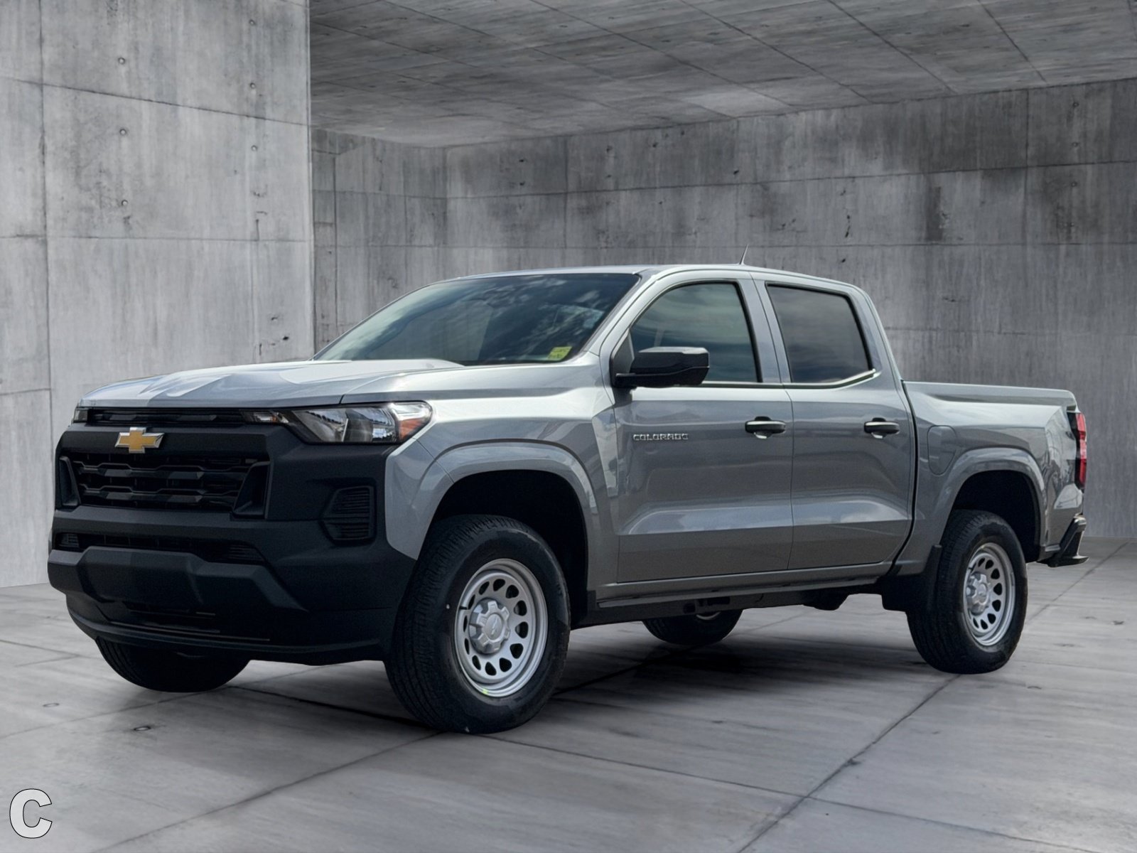 Used 2026 Chevrolet Colorado W/T RWD image 2