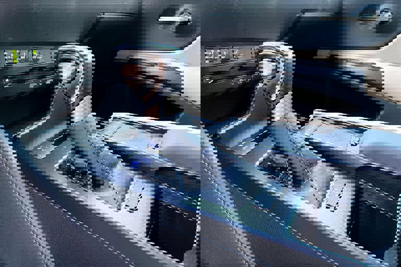 Used 2021 Lexus ES 350 w/ Premium Package image 15