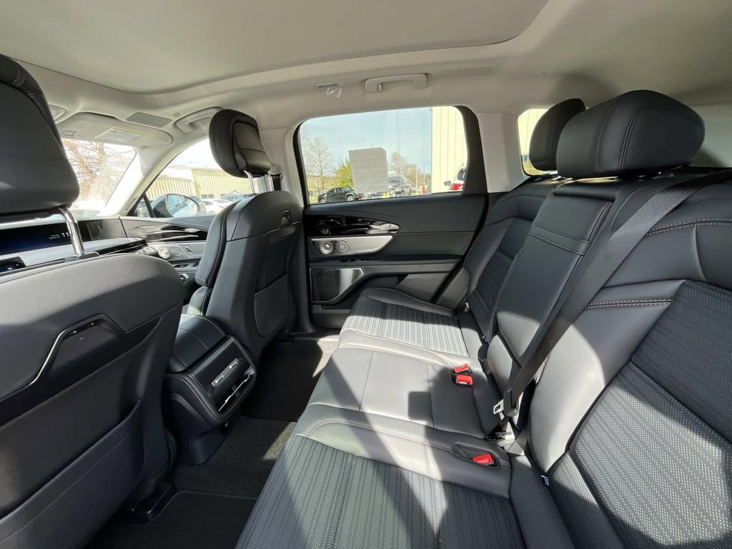 New 2026 Lincoln Nautilus Reserve image 12