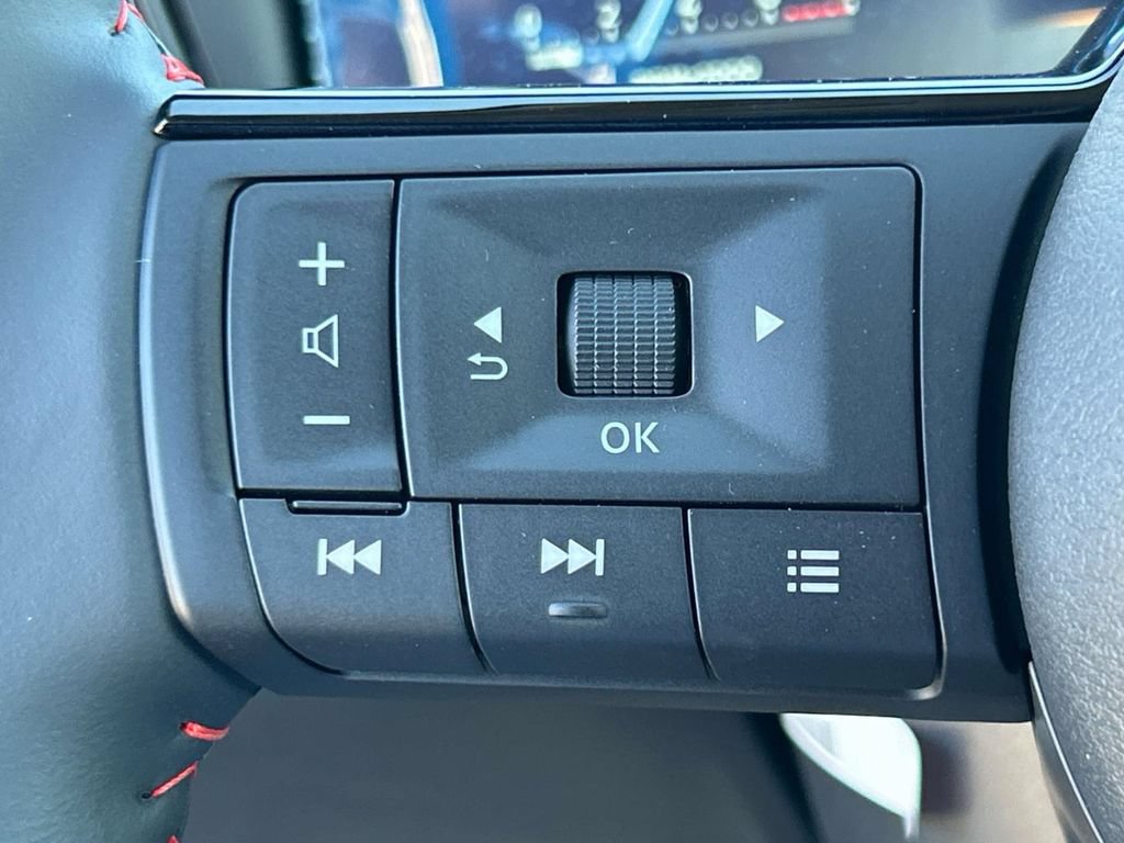 New 2026 Nissan Kicks SR w/ Illumination Package FWD image 23