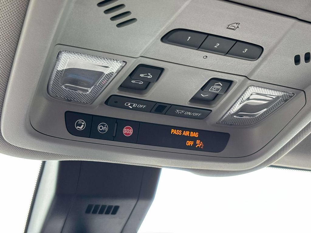 Used 2024 GMC Terrain AT4 AWD/4WD image 28