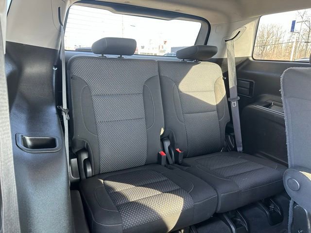 Used 2023 GMC Acadia SLE w/ Driver Convenience Package image 13