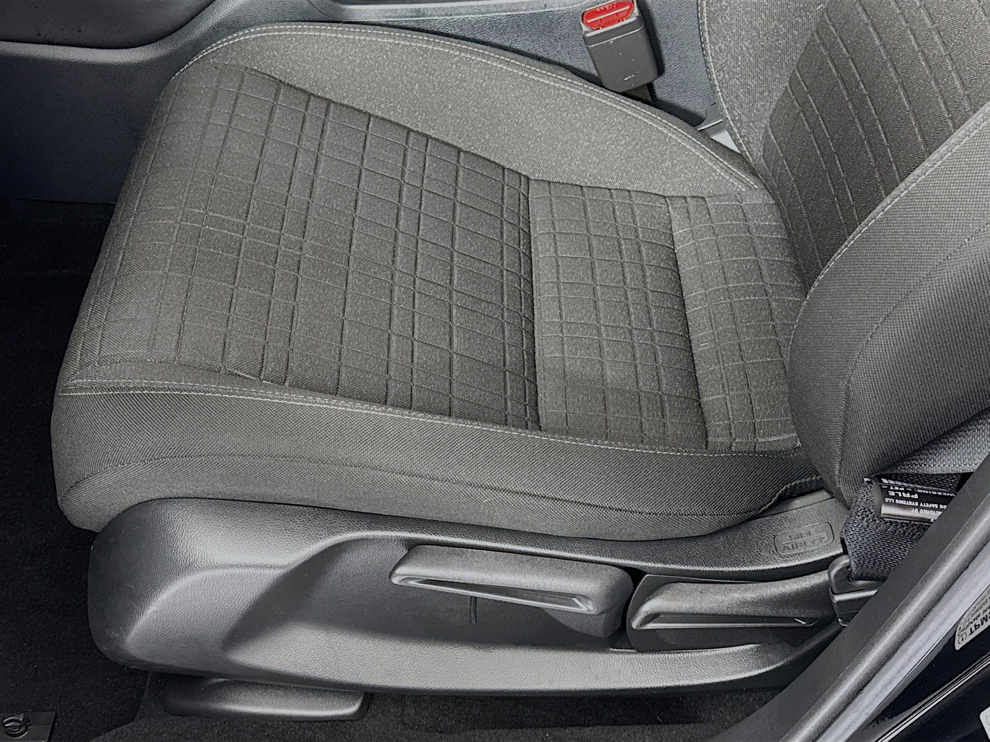 Certified 2023 Honda HR-V LX image 18