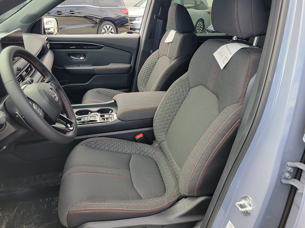New 2026 Honda Pilot Sport image 18