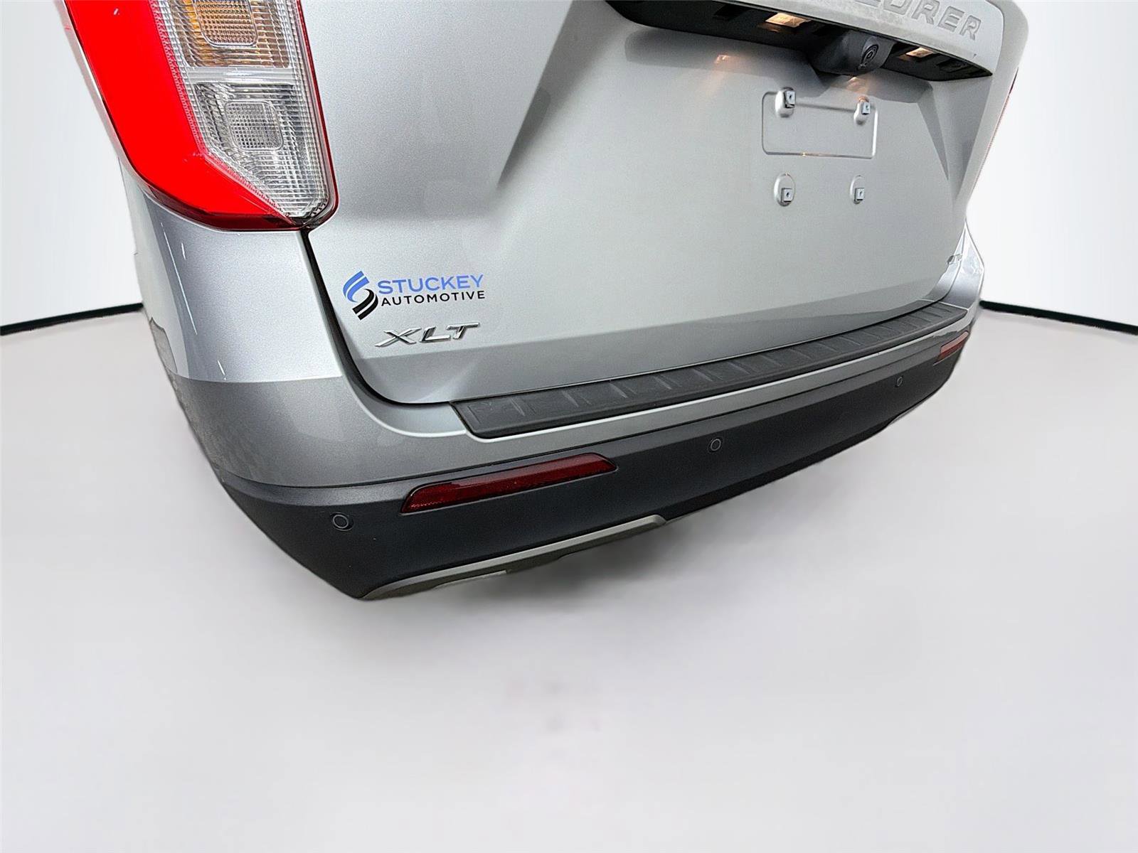 Used 2021 Ford Explorer XLT w/ Equipment Group 202A image 34