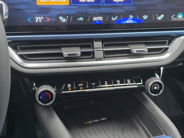 New 2026 Chevrolet Equinox EV LT AWD/4WD image 27