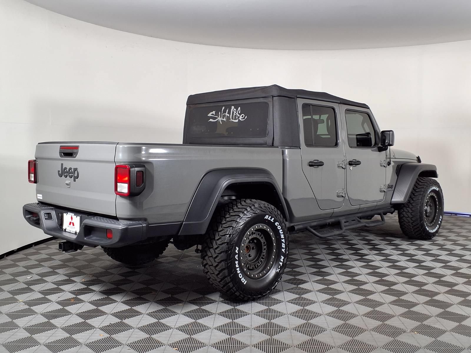 Used 2020 Jeep Gladiator Sport w/ Trailer Tow Package AWD/4WD image 29