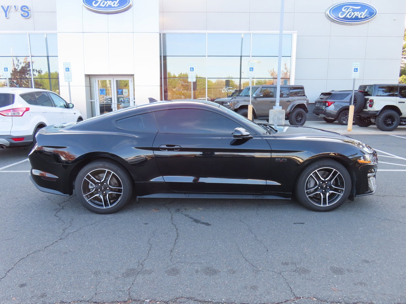 Used 2021 Ford Mustang GT image 4