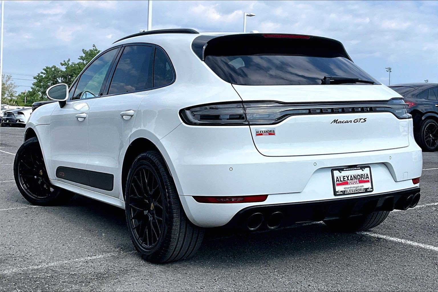 Used 2021 Porsche Macan GTS AWD/4WD image 11