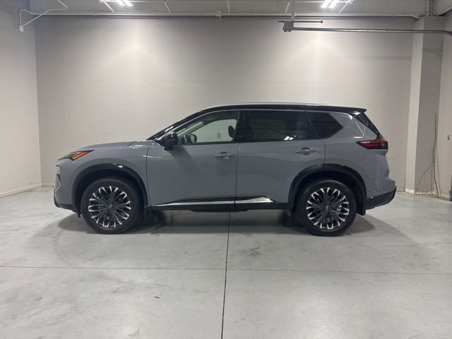 Used 2024 Nissan Rogue Platinum image 10