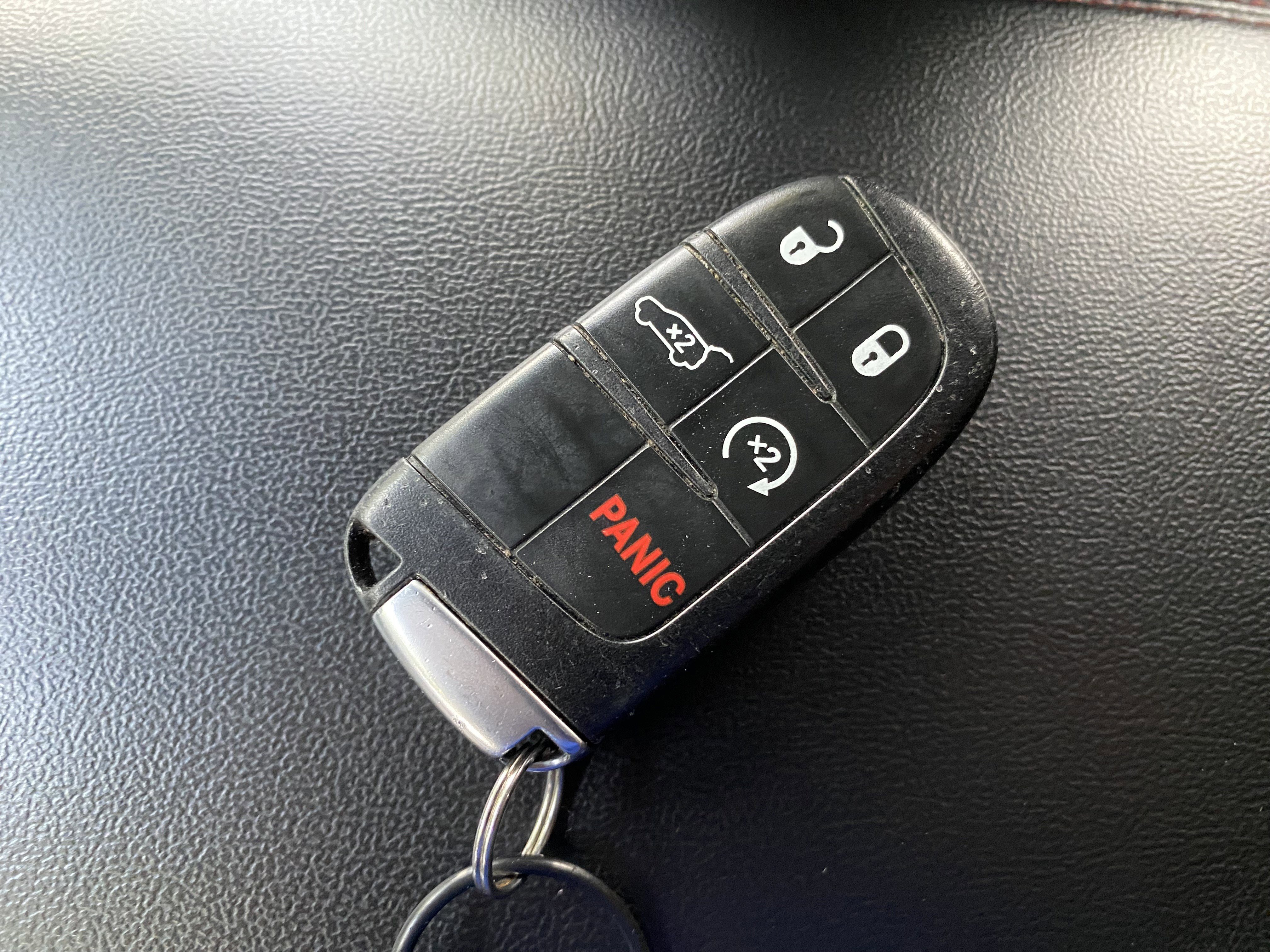 Used 2023 Dodge Durango GT image 37