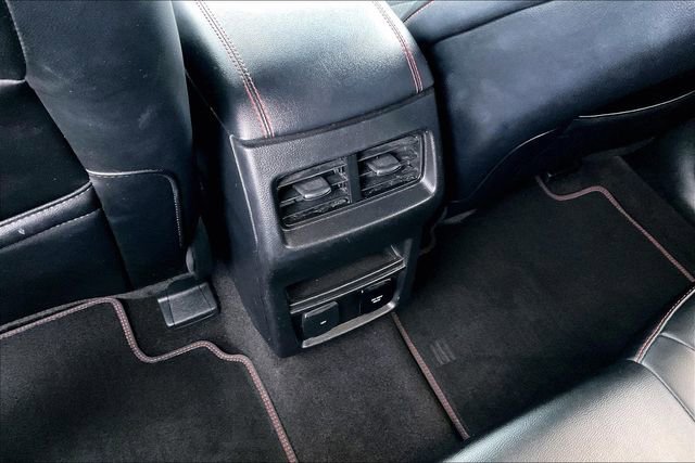 Used 2020 Ford Edge ST-Line FWD image 35