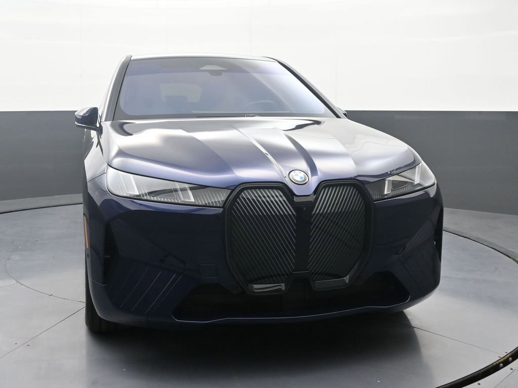 Used 2026 BMW iX xDrive45 w/ Premium Package image 2