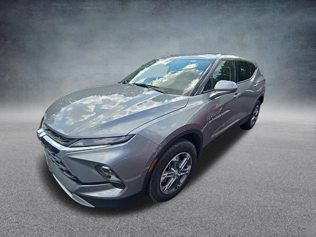 Used 2025 Chevrolet Blazer LT AWD/4WD image 4