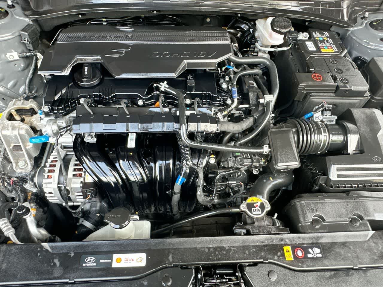 Used 2025 Hyundai Elantra SE FWD image 12