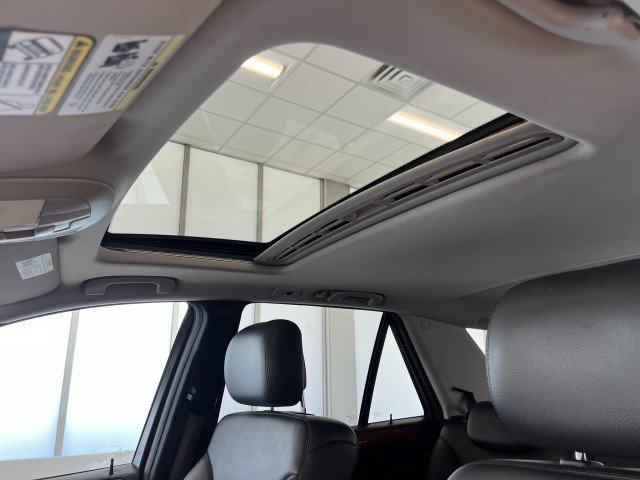 Used 2009 Mercedes-Benz ML 350 4MATIC image 32
