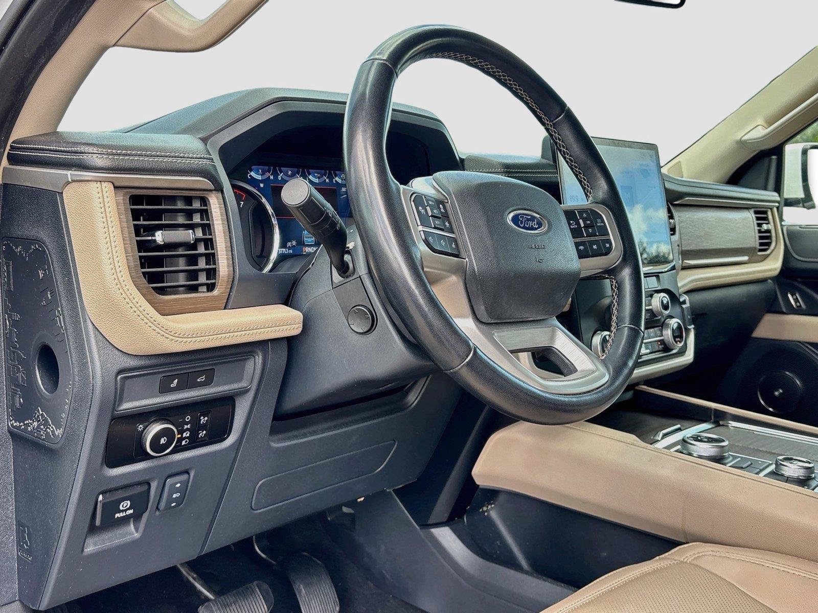 Used 2024 Ford Expedition Max Limited AWD/4WD image 9