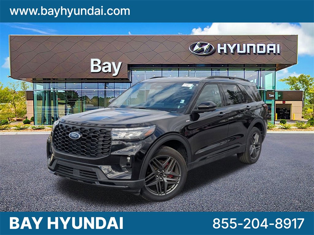 Used 2025 Ford Explorer ST-Line w/ ST-Line Street Pack image 1