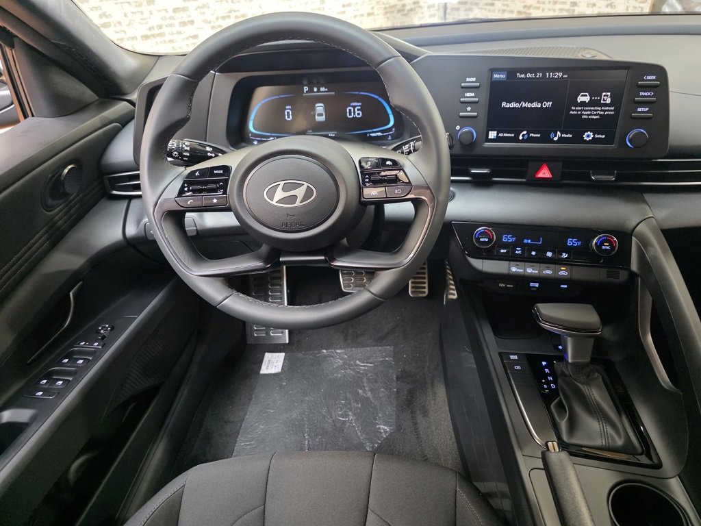 New 2026 Hyundai Elantra Sport w/ Cargo Package image 19
