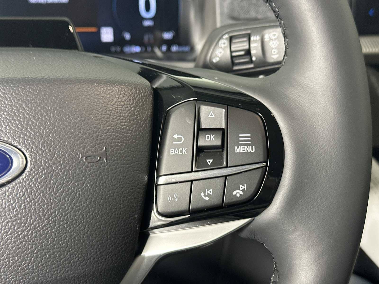 New 2026 Ford Explorer Platinum w/ LUX Leather Package AWD/4WD image 28