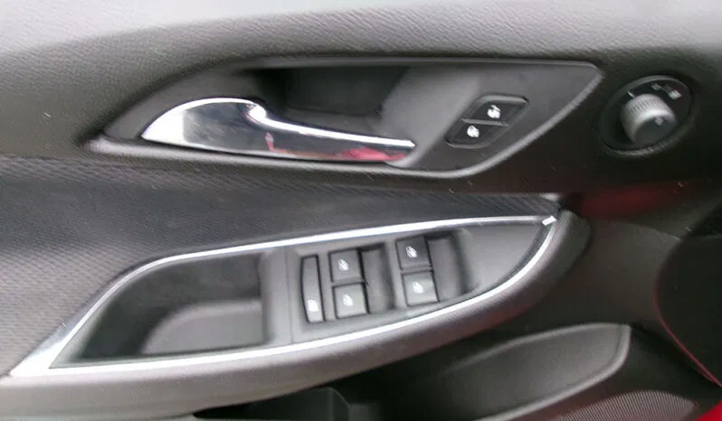 Used 2019 Chevrolet Cruze LT FWD image 14