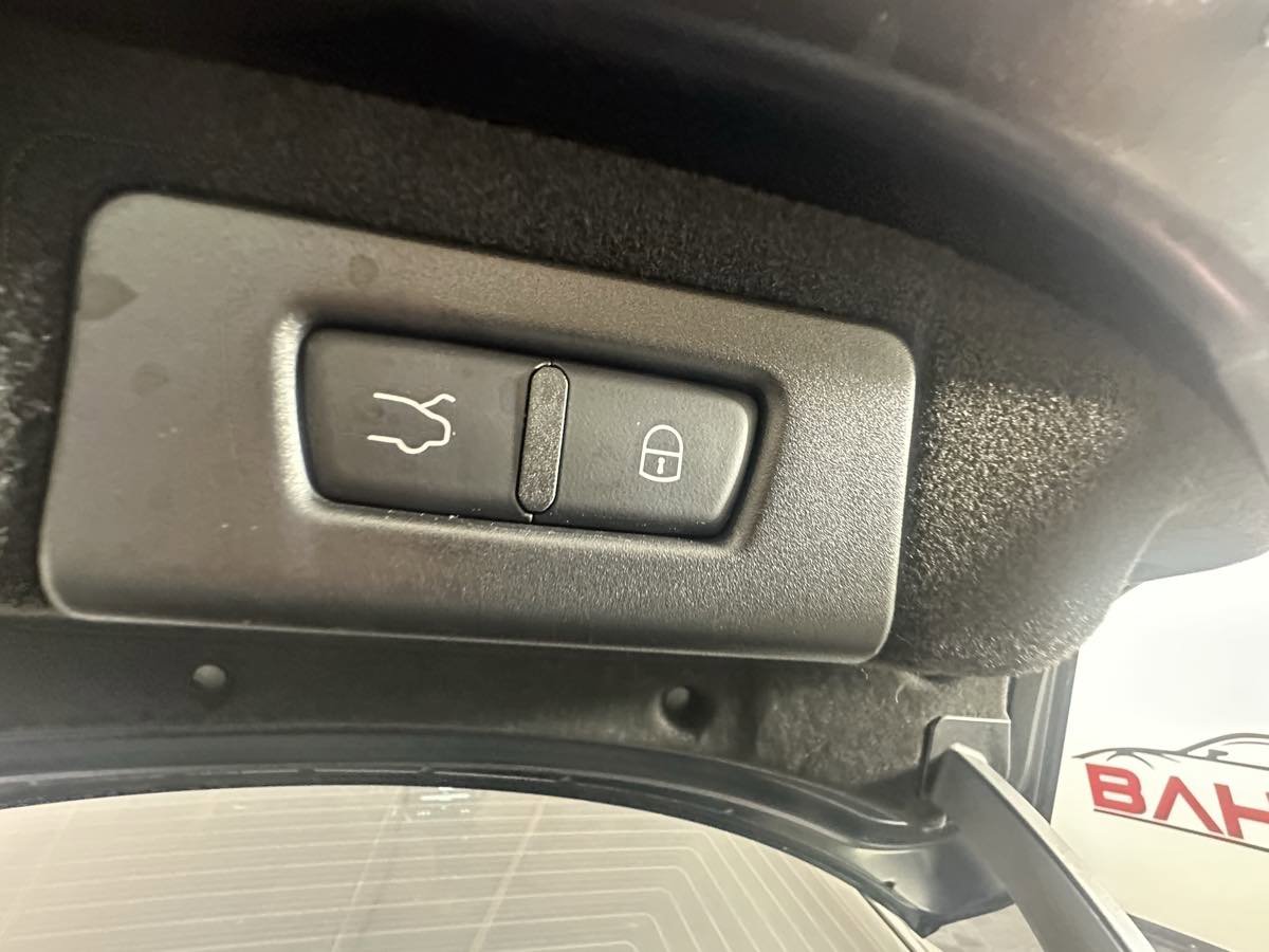 Used 2023 Maserati Ghibli Modena Q4 image 22