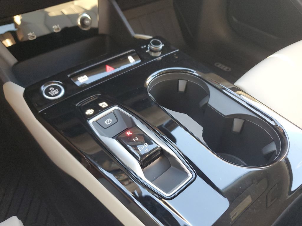 New 2027 Audi Q6 e-tron Premium Plus AWD/4WD image 29