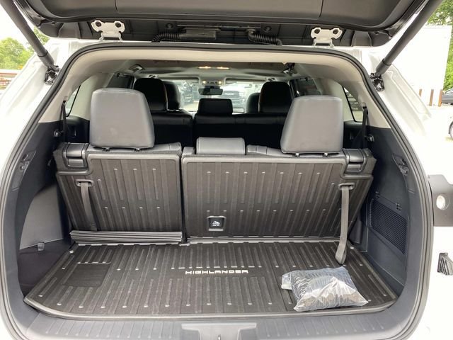 New 2026 Toyota Highlander XLE AWD/4WD image 5