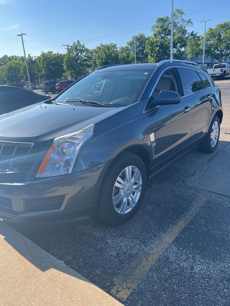 Used 2011 Cadillac SRX Luxury FWD image 1
