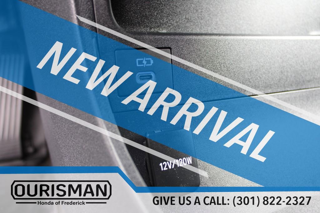 Used 2024 Subaru Solterra AWD/4WD image 28