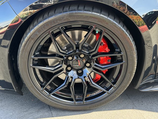 Used 2025 Chevrolet Corvette Z06 w/ Stealth Interior Trim Package RWD image 14