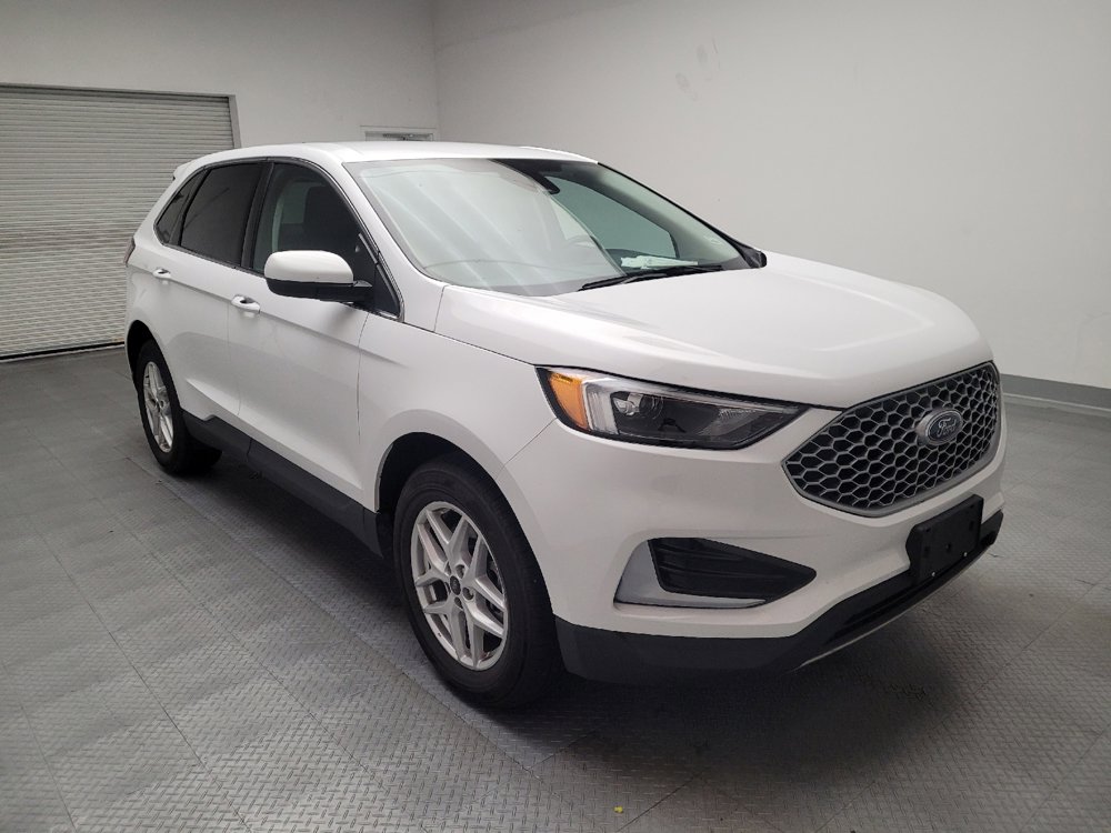 Used 2023 Ford Edge SEL image 13