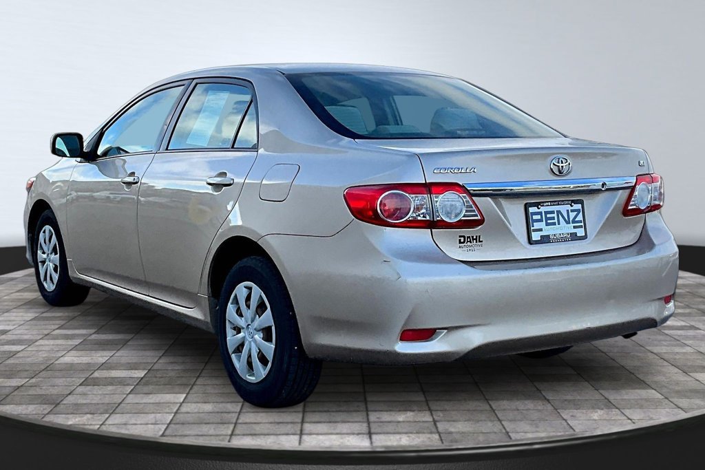 Used 2011 Toyota Corolla LE FWD image 4