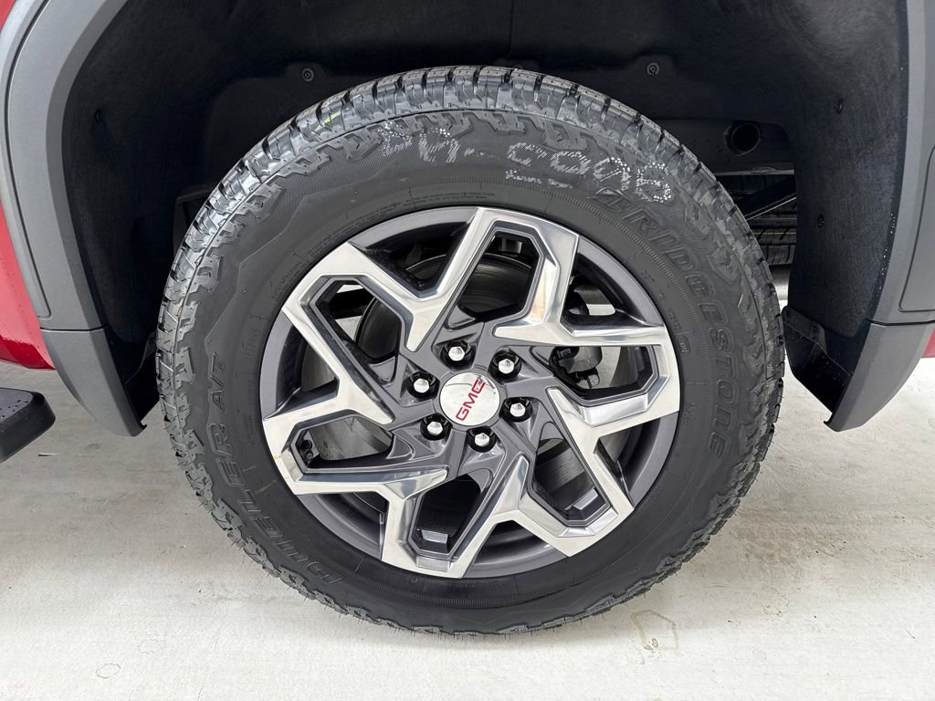 New 2026 GMC Sierra 1500 SLT image 7