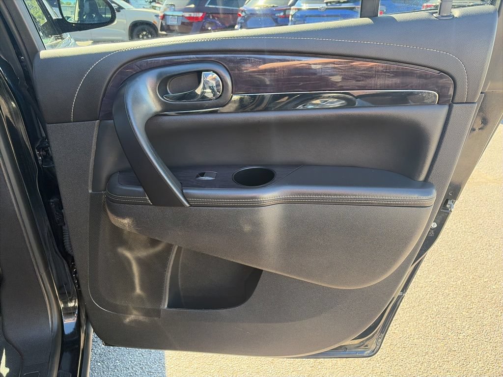 Used 2017 Buick Enclave Leather FWD image 25