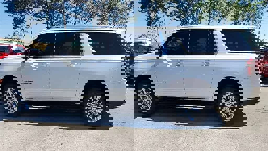 Used 2021 Chevrolet Suburban Premier image 5