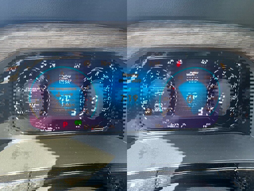 New 2026 Volkswagen Atlas SEL Premium R-Line image 32