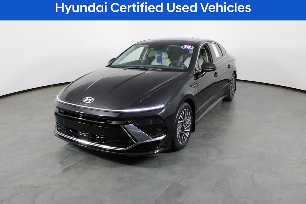 Certified 2024 Hyundai Sonata Limited FWD image 2