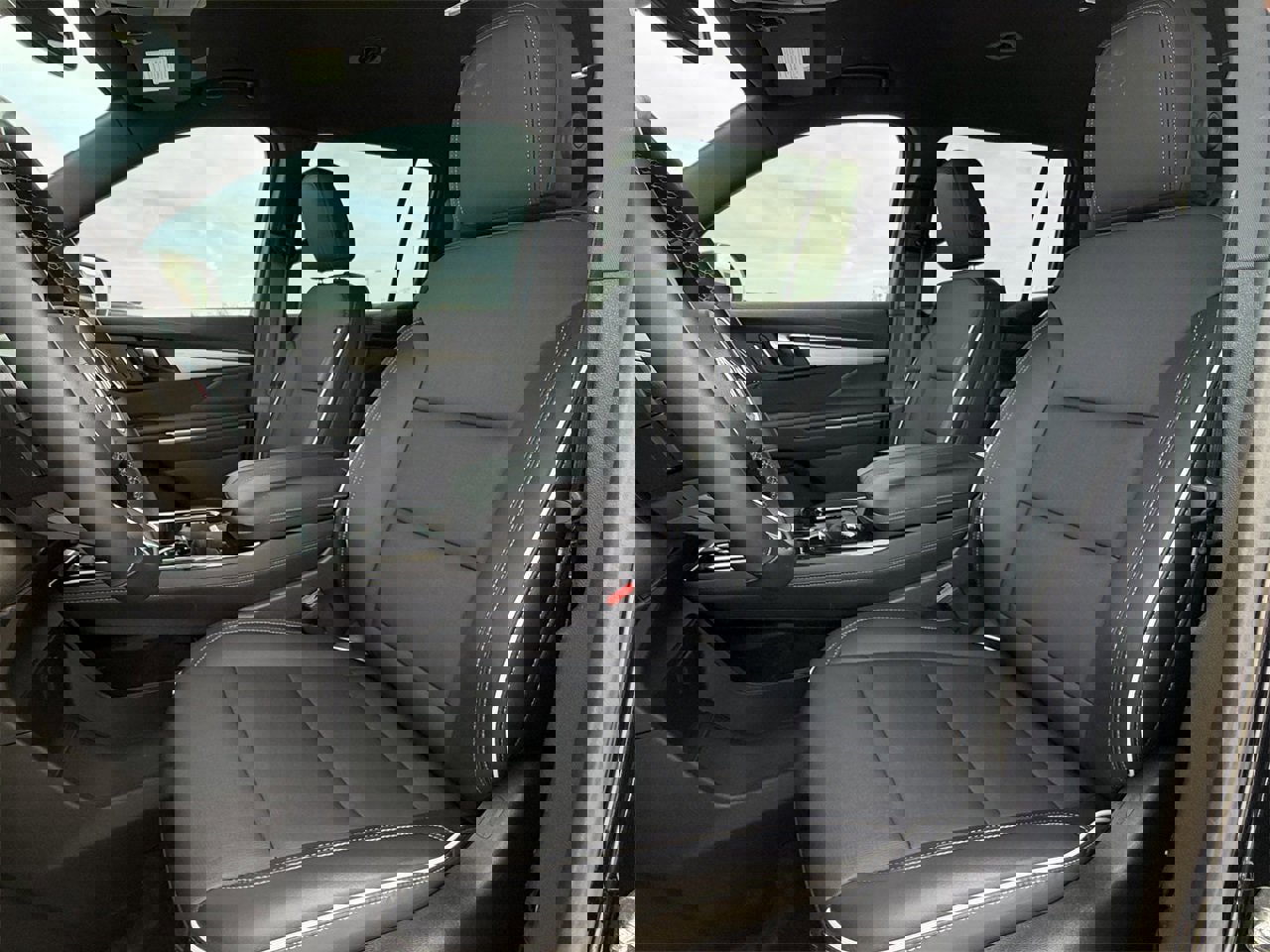 Certified 2025 Buick Enclave Preferred image 27