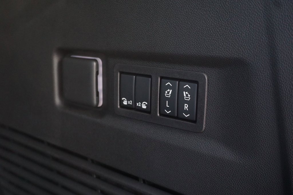 New 2026 Chevrolet Suburban High Country w/ Sun And Tow Package image 33