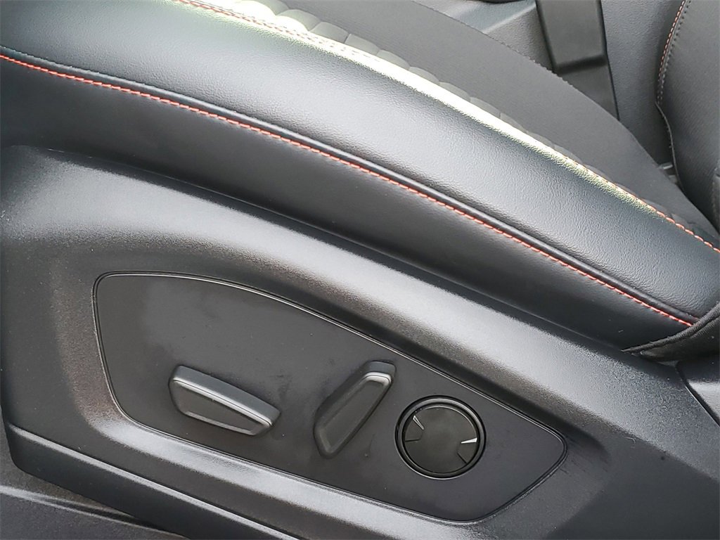 Used 2025 Ford Explorer ST-Line image 7