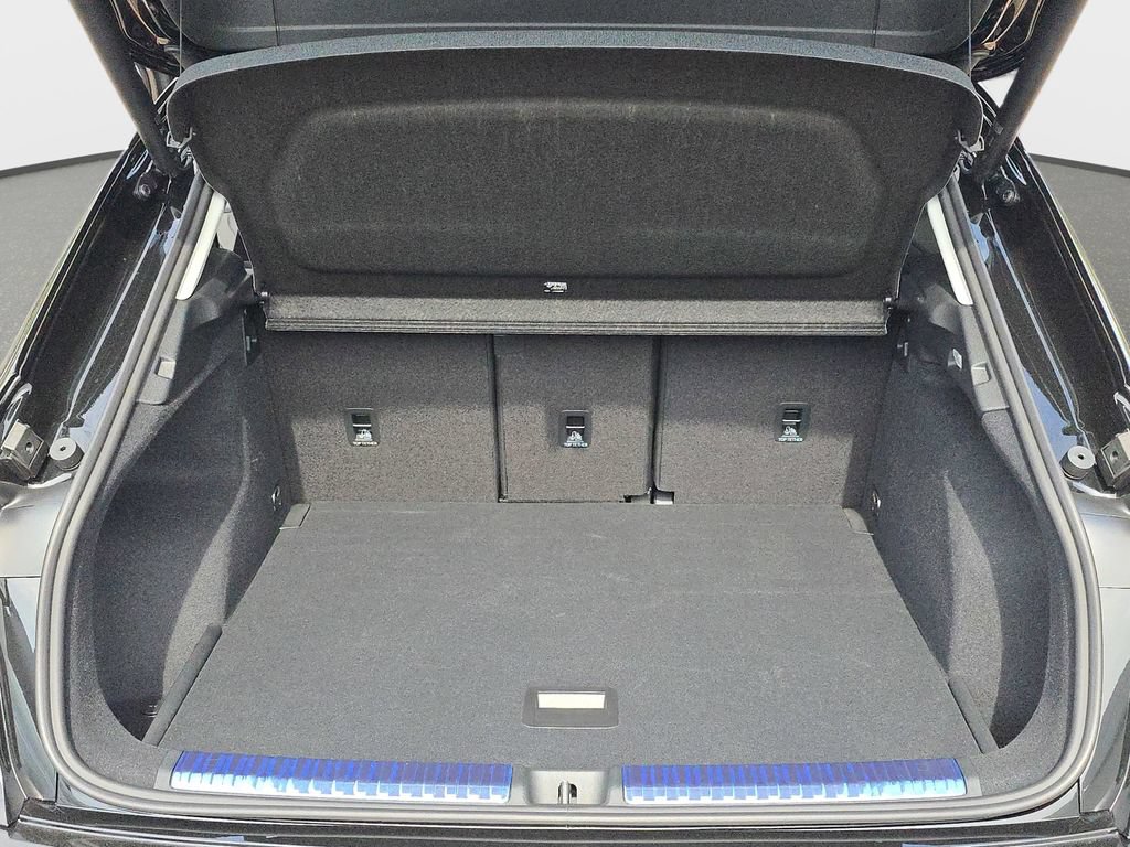New 2026 Audi Q3 quattro 2.0T AWD/4WD image 12