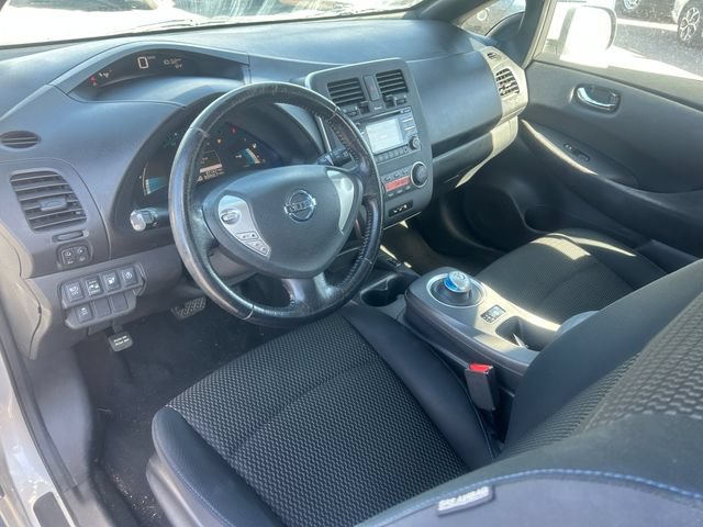 Used 2013 Nissan Leaf S FWD image 22