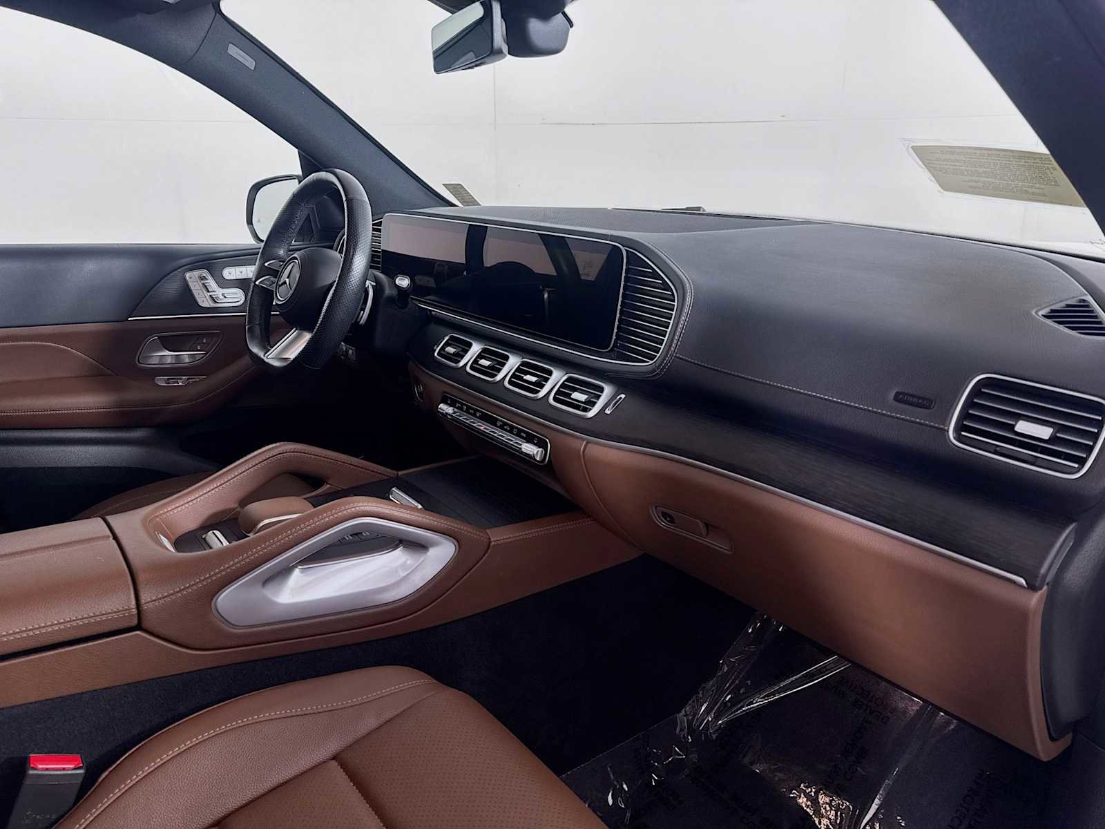 Used 2024 Mercedes-Benz GLS 450 4MATIC image 31