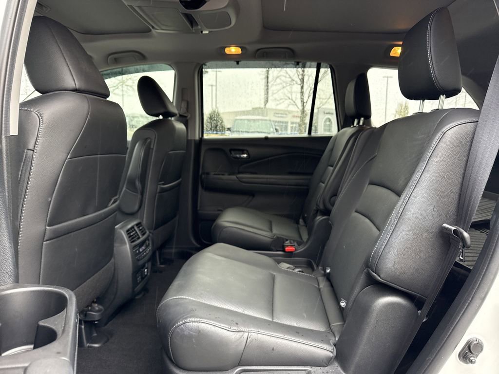 Used 2022 Honda Pilot Elite image 14