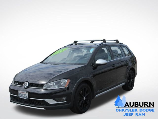 Used 2017 Volkswagen Golf Alltrack SE image 3