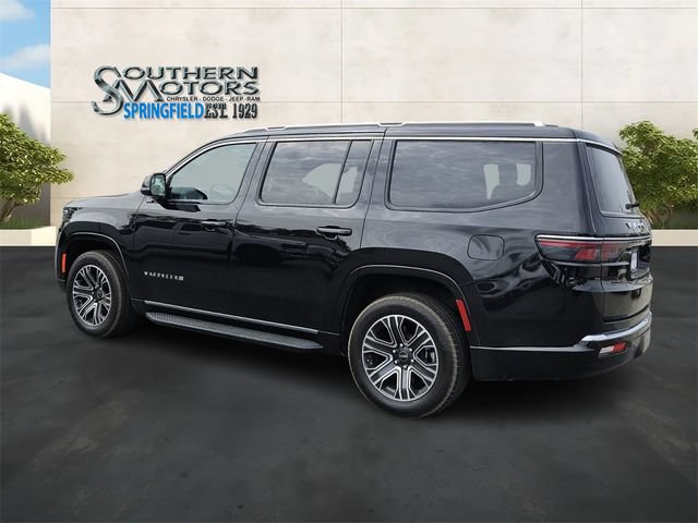 Used 2025 Jeep Wagoneer 4WD image 3