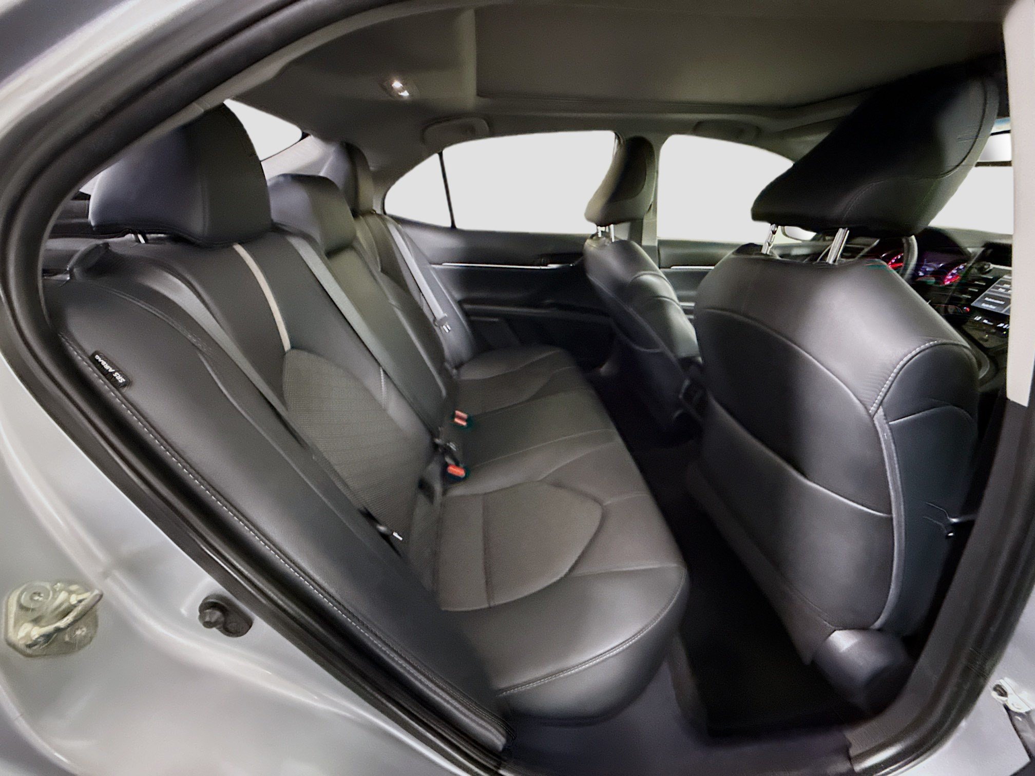 Used 2020 Toyota Camry XSE FWD image 27