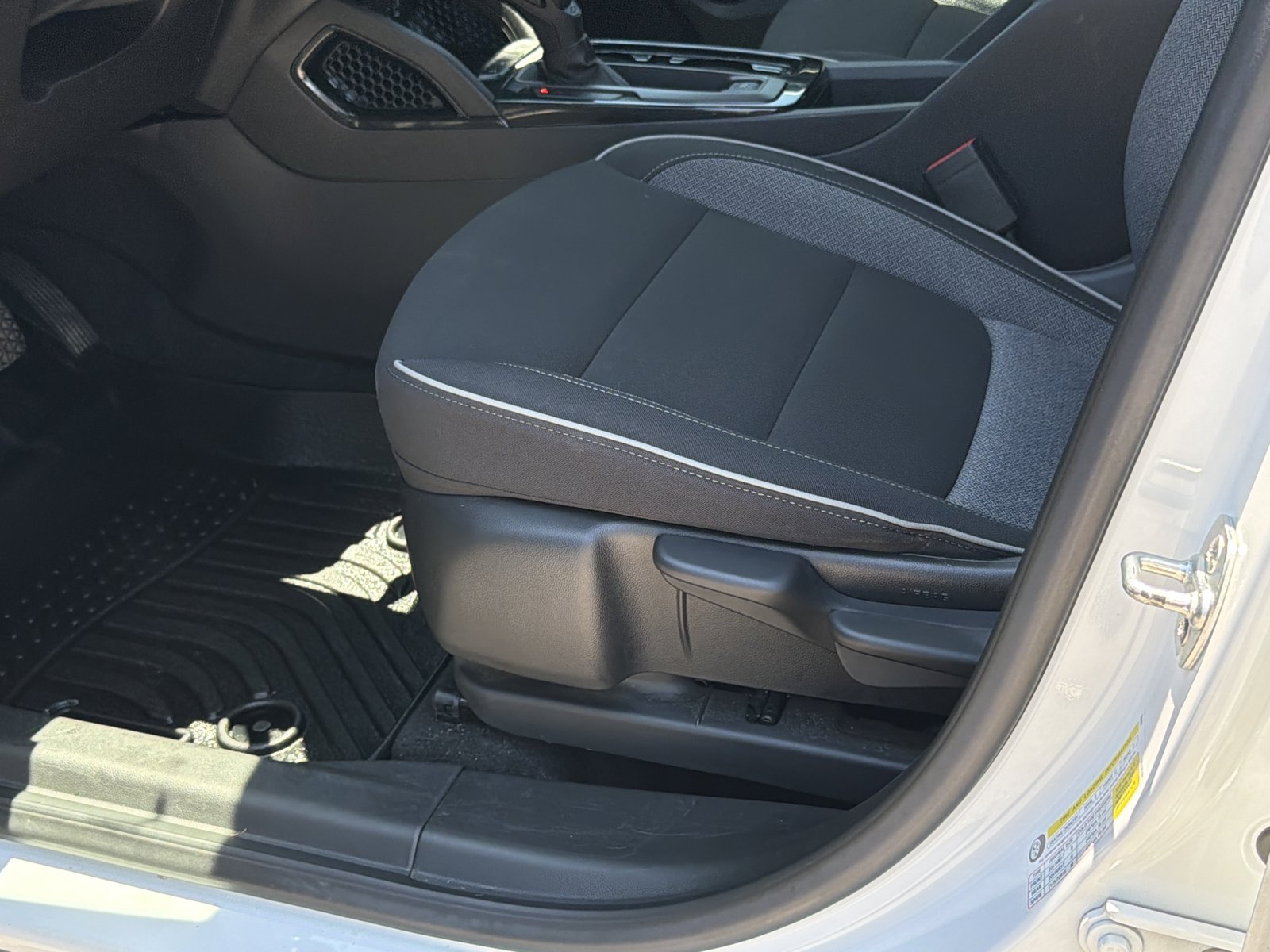 Used 2024 Chevrolet TrailBlazer LS w/ LS Convenience Package FWD image 15